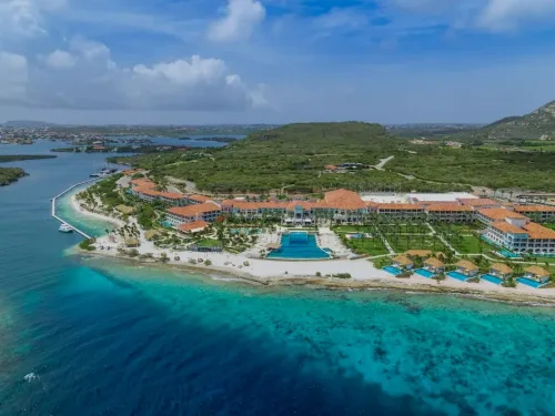 "Just Read the Room": Travel Advisors React to the Royal Caribbean-Sandals Partnership